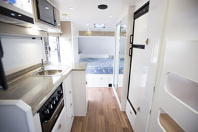 Hume 1800 FV caravan